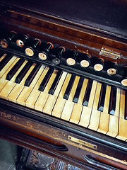 Image showing Antique reed organ