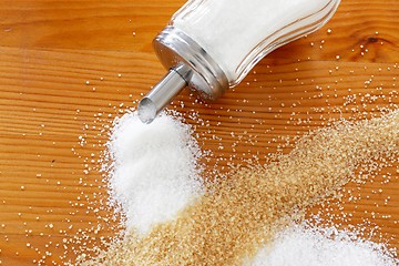 Image showing brown and white sugar