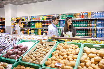 Image showing couple shopping in a supermarket