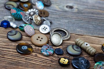 Image showing placer of old buttons