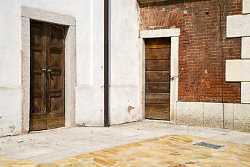 Image showing  santo antonino  varese  the old door sunny daY