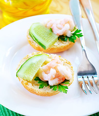 Image showing avocado with shrimps