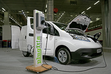 Image showing Nissan Electric Van e-nv200 Electric Van Charging Battery