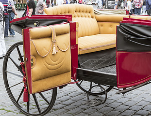 Image showing Beautiful old carriage for turists