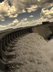 Image showing Gariep Dam near Norvalspont in South Africa