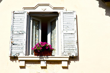 Image showing red terrace europe  italy  lombardy       in  the milano old   w