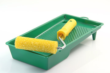 Image showing paint roller and pan