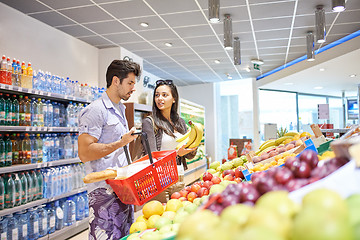 Image showing couple shopping in a supermarket