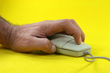 Image showing clicking the mouse