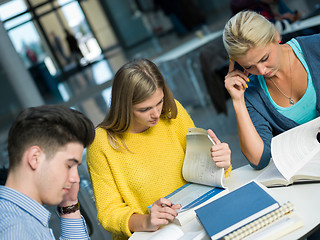 Image showing students group  study