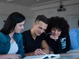 Image showing students group  study