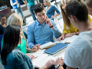 Image showing students group  study