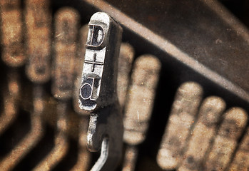 Image showing D hammer - old manual typewriter - warm filter