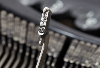 Image showing 6 hammer - old manual typewriter