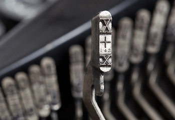 Image showing X hammer - old manual typewriter