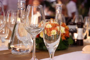 Image showing wineglasses setting on the arranged table in the restaurant