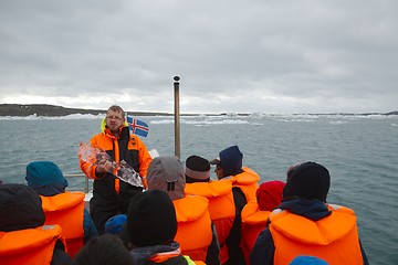 Image showing Tour on the glacial lake