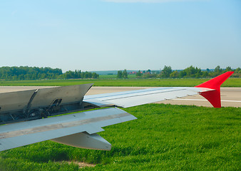 Image showing Braking after landing