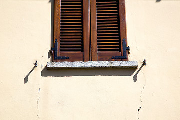 Image showing shutter europe  italy  lombardy       in  the milano old    clos