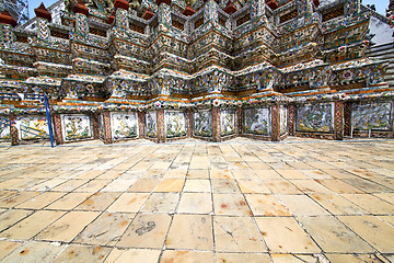 Image showing  pavement gold    temple   in   bangkok  