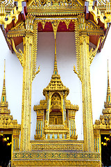 Image showing  pavement gold    temple   in     incision of the temple 