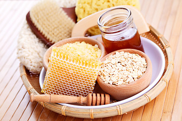 Image showing honey and spa treatment