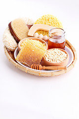 Image showing honey and spa treatment