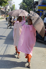 Image showing ASIA MYANMAR MYEIK CITY MONK NUN