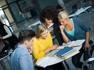 Image showing students group  study