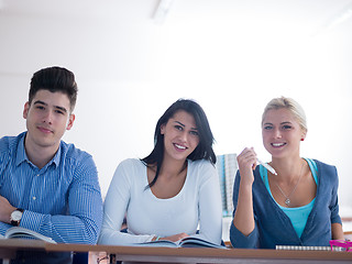 Image showing students group  study