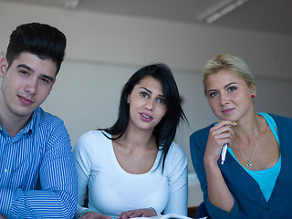 Image showing students group  study