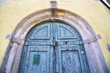 Image showing abstract    wood door carnago varese italy