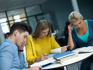 Image showing students group  study