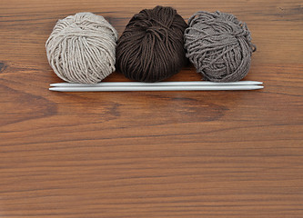 Image showing Ball of wool with knitting needles