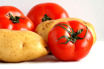 Image showing Potatos and tomatoes