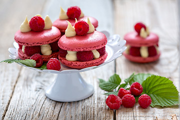 Image showing Cake with white chocolate and raspberries.