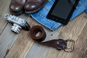 Image showing traveler set with a leather belt