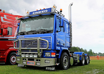 Image showing Blue Volvo Truck Tractor F16 at Riverside Truck Meeting 2015