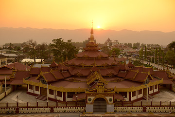 Image showing ASIA MYANMAR INLE LAKE NYAUNGSHWN CITY