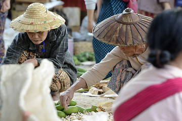 Image showing ASIA MYANMAR NYAUNGSHWE WEAVING FACTORY