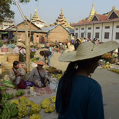 Image showing ASIA MYANMAR NYAUNGSHWE INLE LAKE MARKET