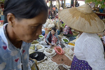 Image showing ASIA MYANMAR NYAUNGSHWE WEAVING FACTORY