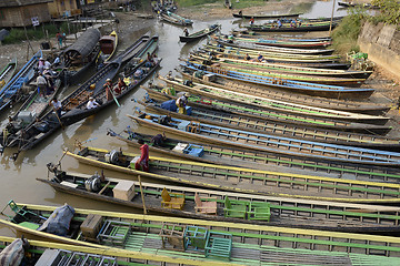 Image showing ASIA MYANMAR NYAUNGSHWE WEAVING FACTORY