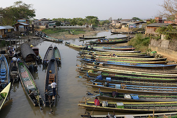 Image showing ASIA MYANMAR NYAUNGSHWE WEAVING FACTORY