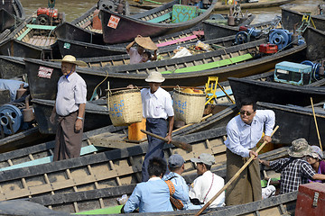 Image showing ASIA MYANMAR NYAUNGSHWE INLE LAKE