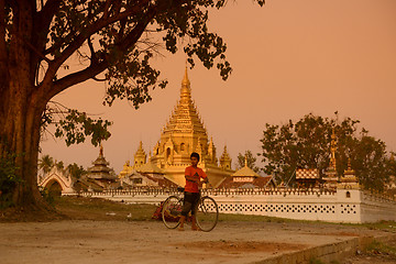 Image showing ASIA MYANMAR INLE LAKE NYAUNGSHWN PAGODA