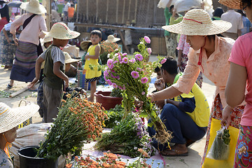 Image showing ASIA MYANMAR NYAUNGSHWE  MARKET