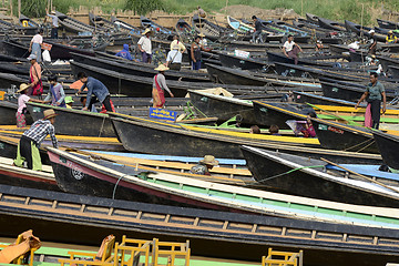 Image showing ASIA MYANMAR NYAUNGSHWE INLE LAKE