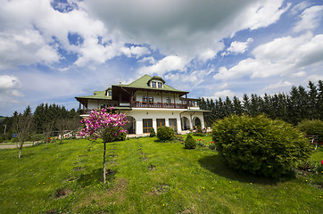 Image showing House with green garden