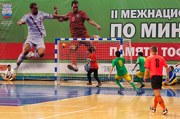 Image showing Azerbaijan team (G) and MGKFS team (O)